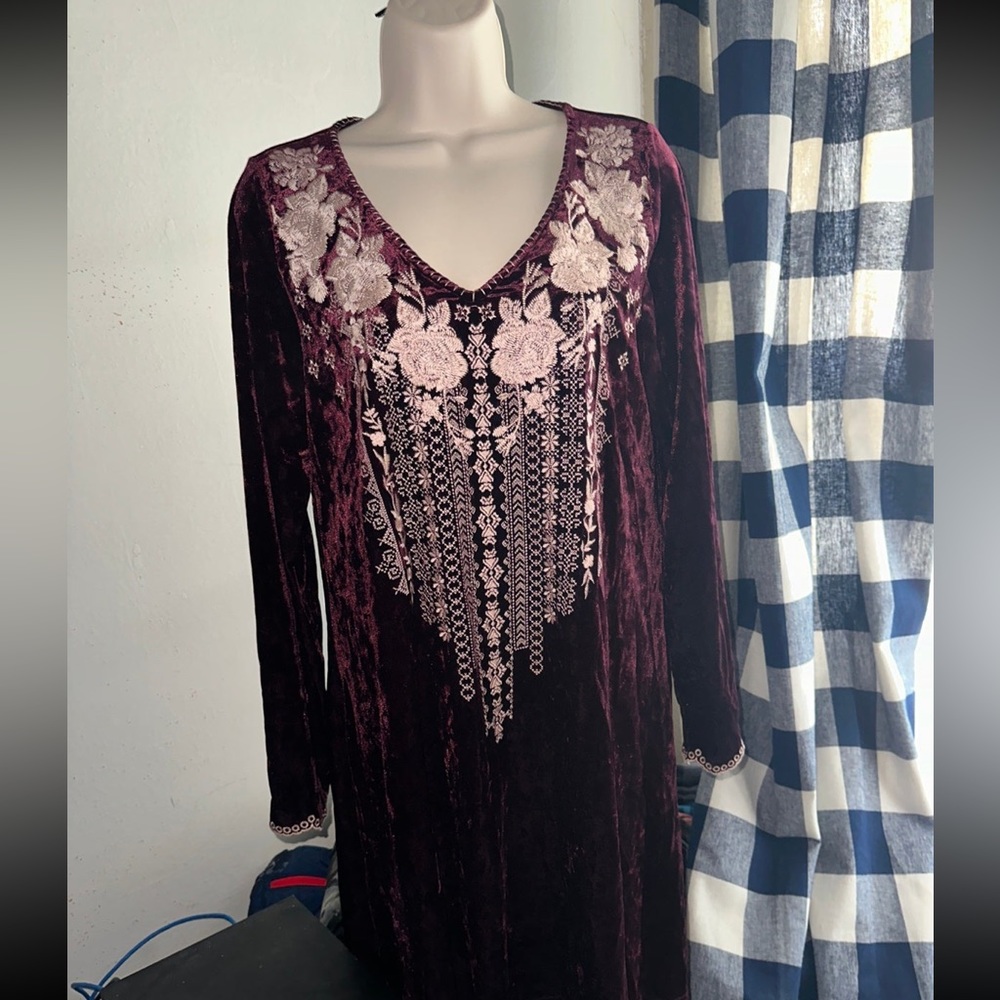 Boutique Andree Velvet Embroidered Tunic Dress